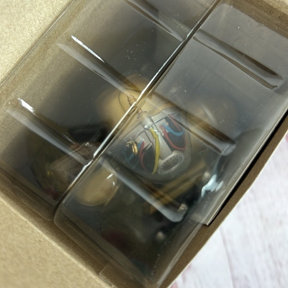 NEW 2021 Star Wars Hallmark Keepsake Ornament C3P0 and Babu Frik - Picture 5 of 5